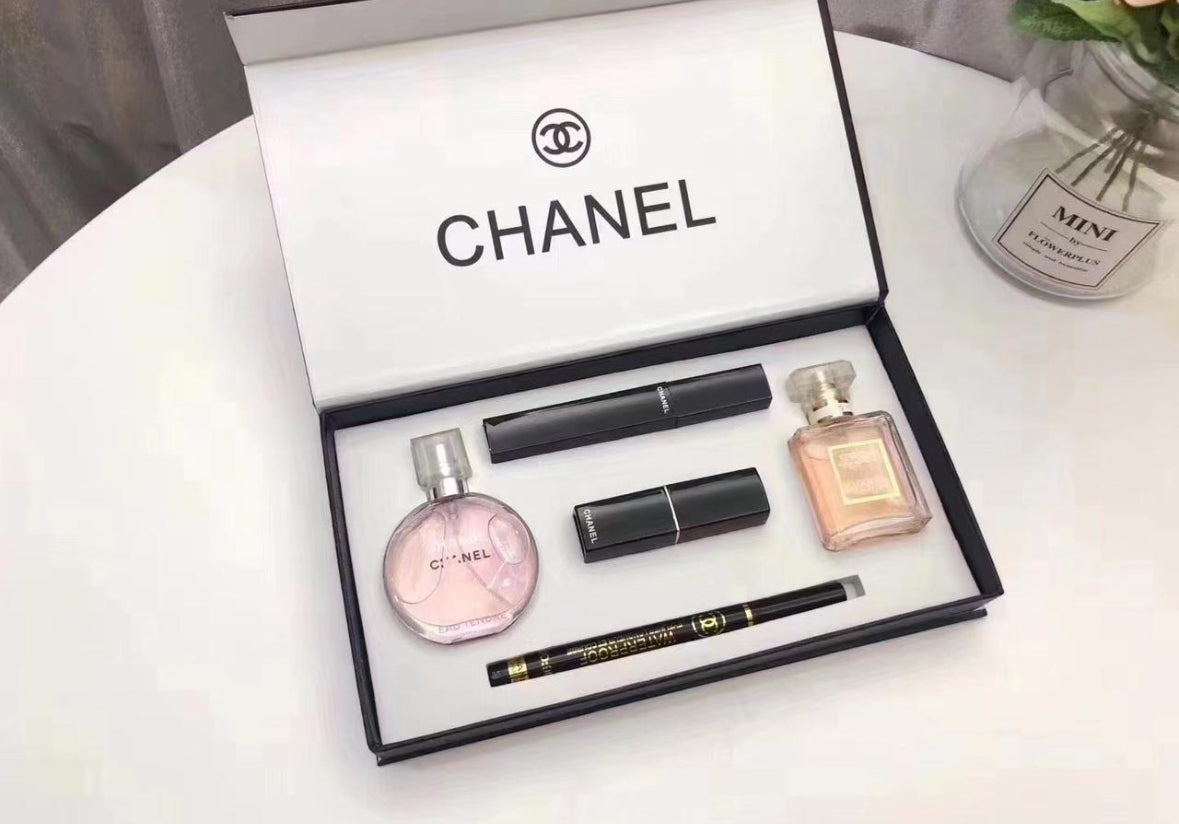 Chanel Mini Gift Set